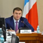 Виталий Хоценко поручил ускорить приобретение очередных квартир для сирот на рынке готового жилья